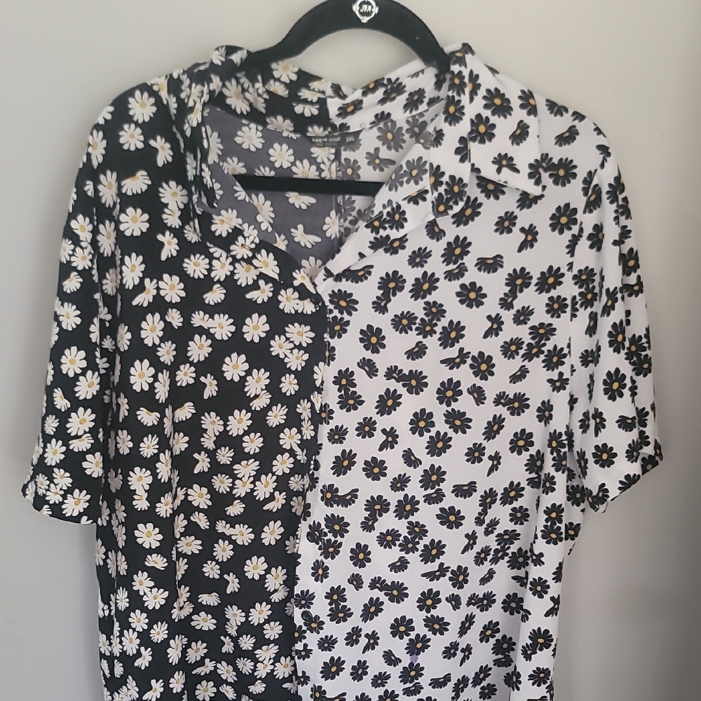 Black and White Daisy Print Shirt